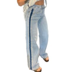 Stylish Versatile Womens Distressed Straight Jeans With Contrasting Trim - Blue, 4