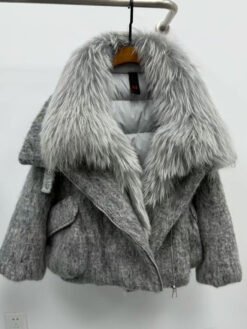 Womens Down Jacket With A Luxurious Cashmere Fur And Raccoon-Fur Collar - Light Gray, XL